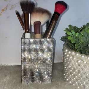 4,000 crystals Bling Makeup Brush Holders Rhinestones Organizer Sparkly Storage